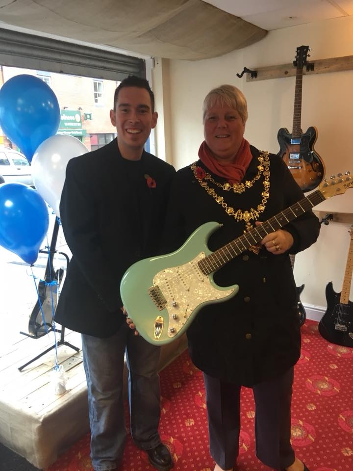 Kidderminster Mayor Opens New Beryl Guitar Shop Press Room for Beryl